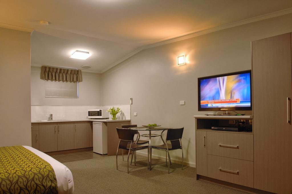 Tower Motor Inn Mount Gambier Room photo